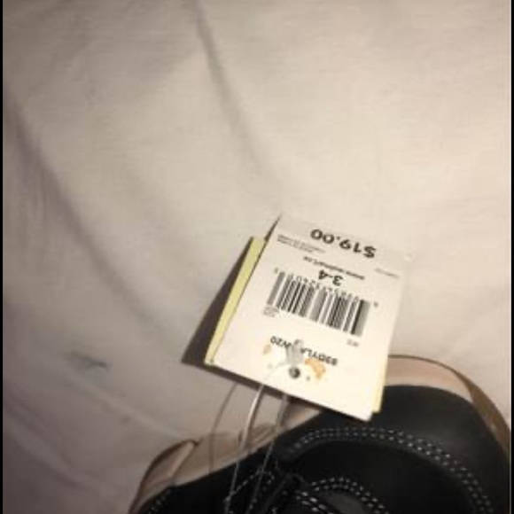 Baby Shoes/ Brand new - Picture 5 of 5